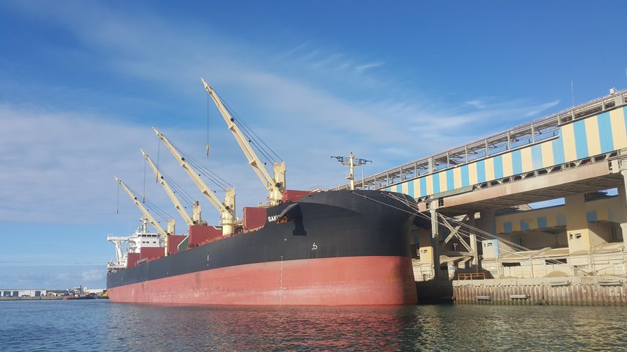  Irish Sea - SAKURA L             transiting North Channel Belfast