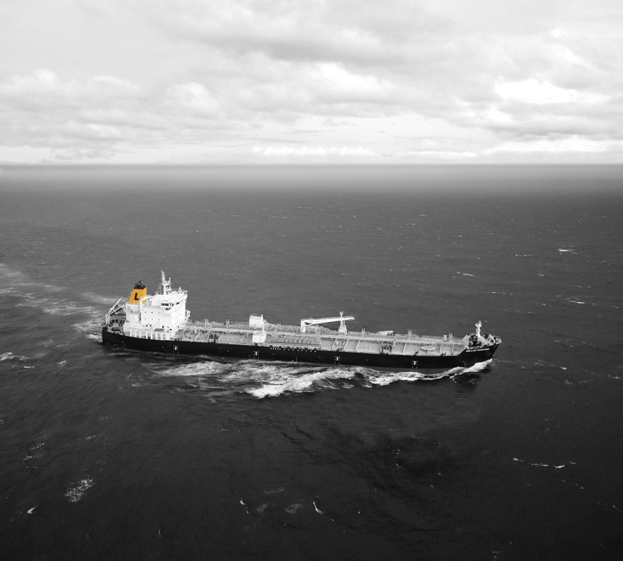 Transit: HELLAS MARIANNA      entering English South Coast at The Dover Strait