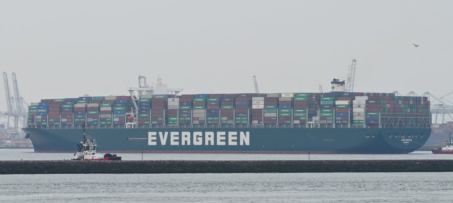 Felixstowe Arrival: EVER GENTLE         