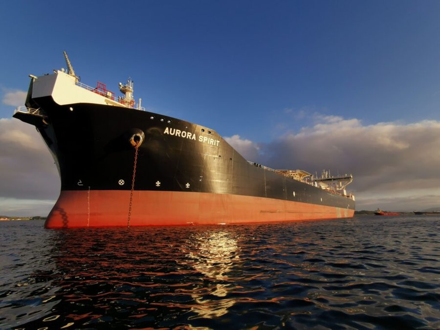  Irish Sea - AURORA SPIRIT        transiting Irish Sea off Dublin