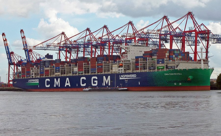 Transit: CMA CGM RIVOLI entering English South Coast at The Dover Strait