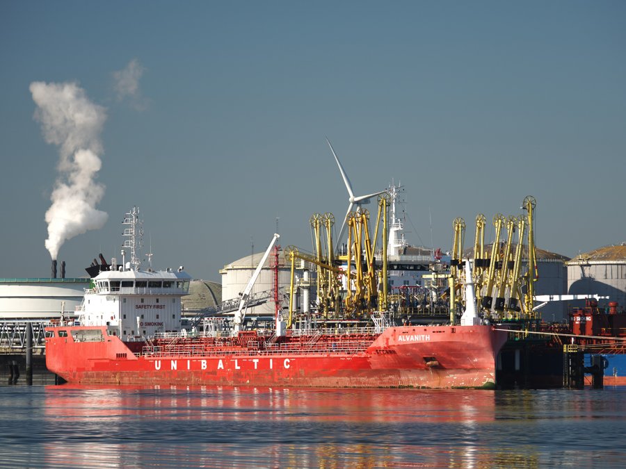 Mersey Departure: ALVANITH            