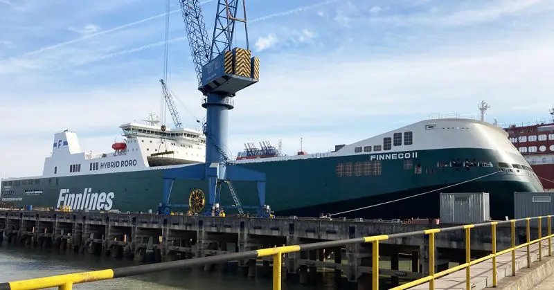 Transit: FINNECO II entering English South Coast at The Dover Strait