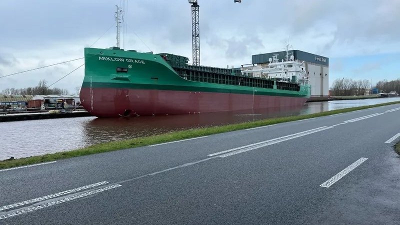  Celtic Sea - ARKLOW GRACE         transiting Celtic Sea