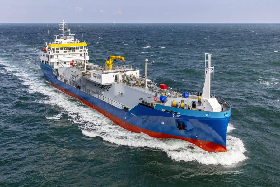  Irish Sea - GUST                 transiting Irish Sea off Wales