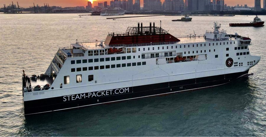  Irish Sea - MANXMAN transiting Irish Sea West of Man