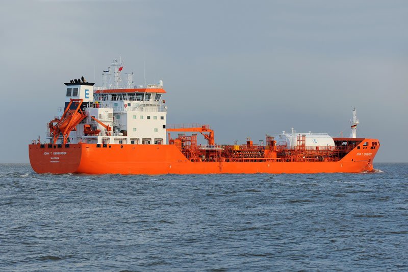 Transit: JOHN T. ESSBERGER    entering English South Coast at The Dover Strait