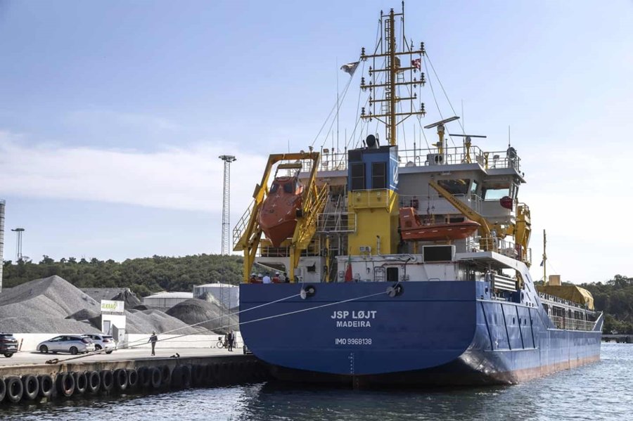 Transit: JSP LOEJT            entering English South Coast at The Dover Strait
