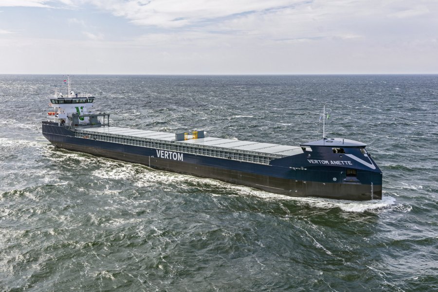 Transit: VERTOM ANETTE        entering English South Coast at The Dover Strait