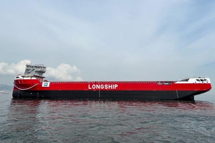  Celtic Sea - LONGERA              transiting Celtic Sea