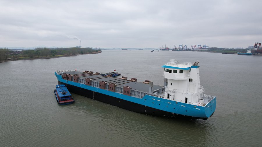 Transit: RIJNVLIET            entering English South Coast at The Dover Strait